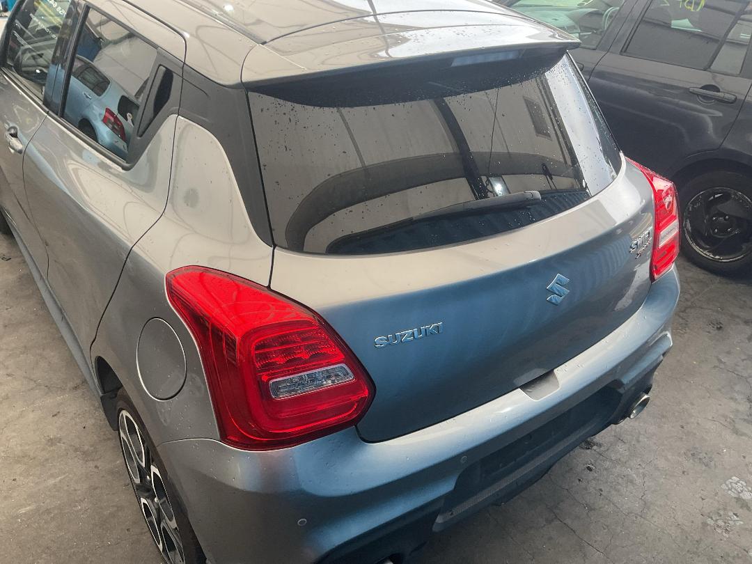 Photo '12' of Suzuki Swift Sport