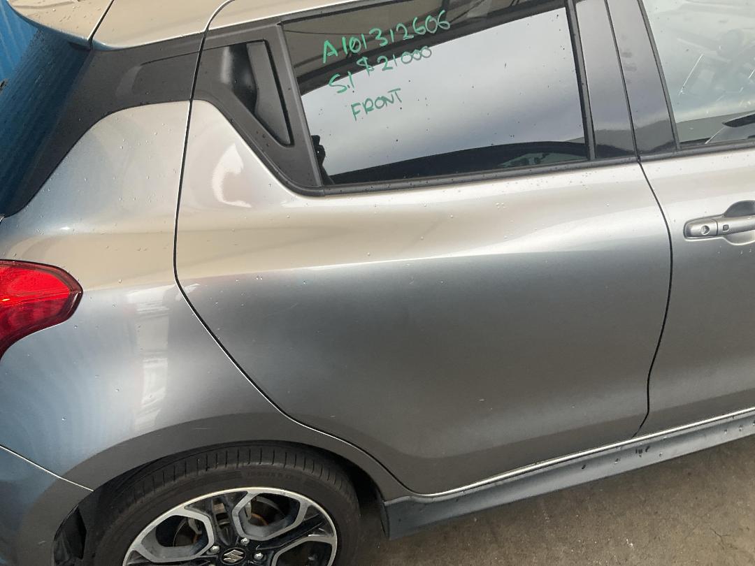 Photo '15' of Suzuki Swift Sport