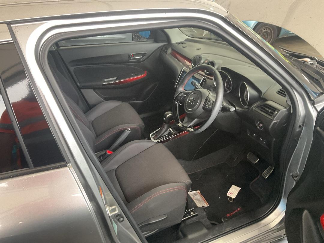 Photo '20' of Suzuki Swift Sport