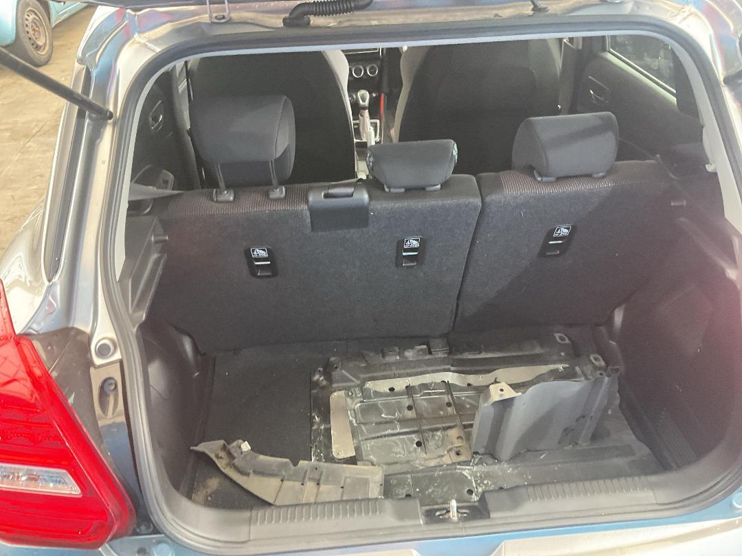 Photo '23' of Suzuki Swift Sport