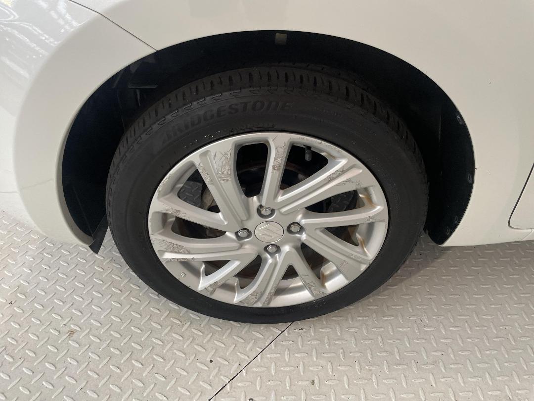 Photo '10' of Suzuki Swift