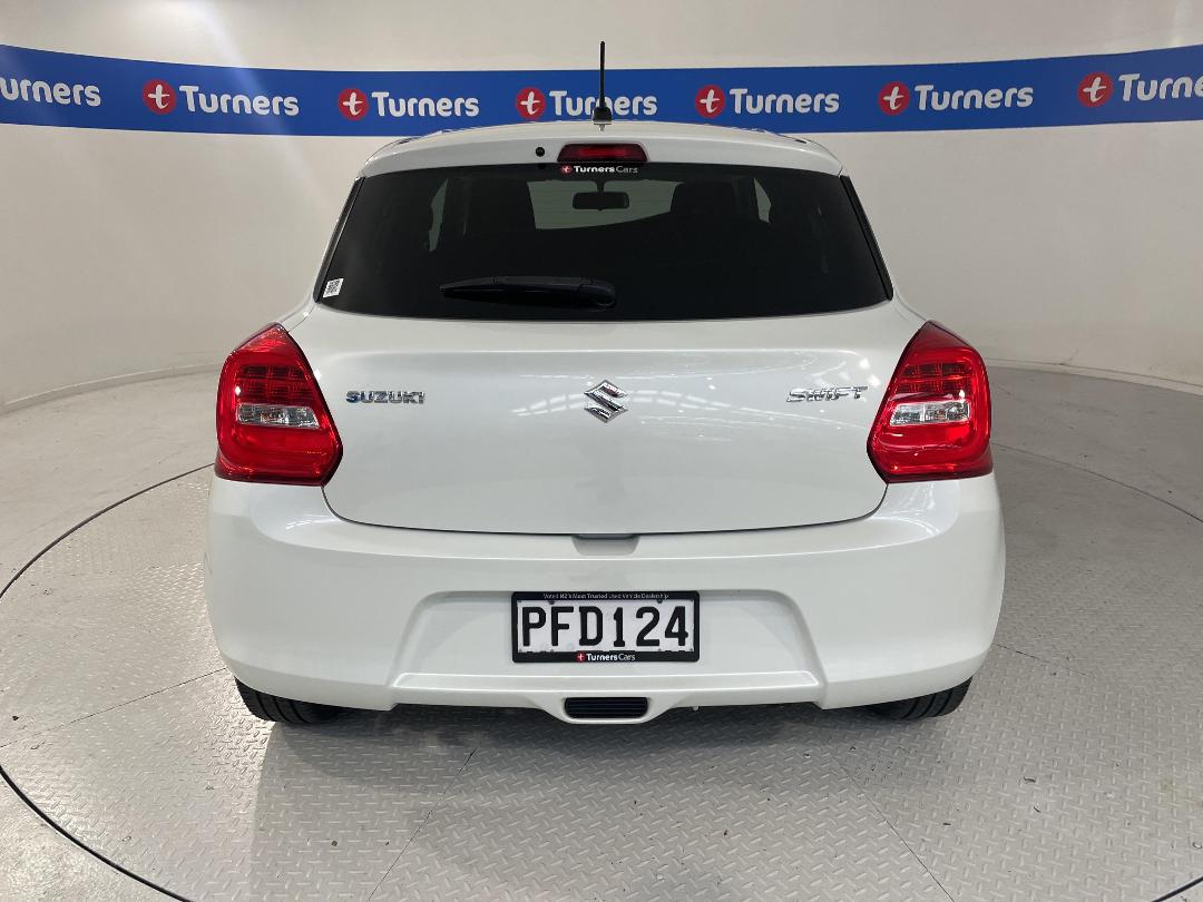 Photo '6' of Suzuki Swift