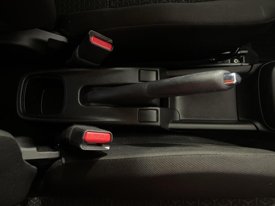 Photo '32' of Suzuki Swift