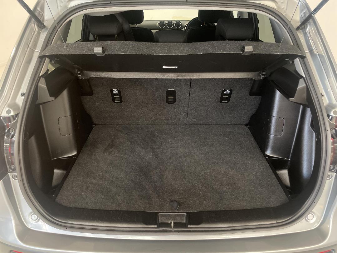 Photo '14' of Suzuki Vitara