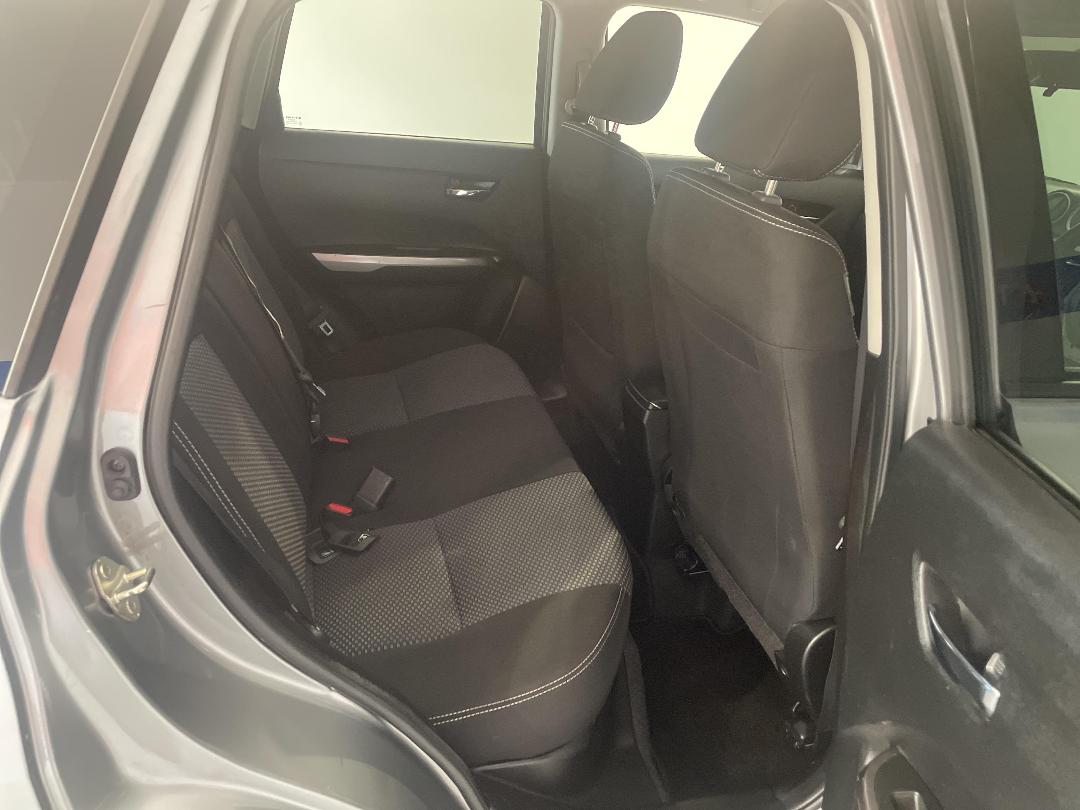 Photo '20' of Suzuki Vitara