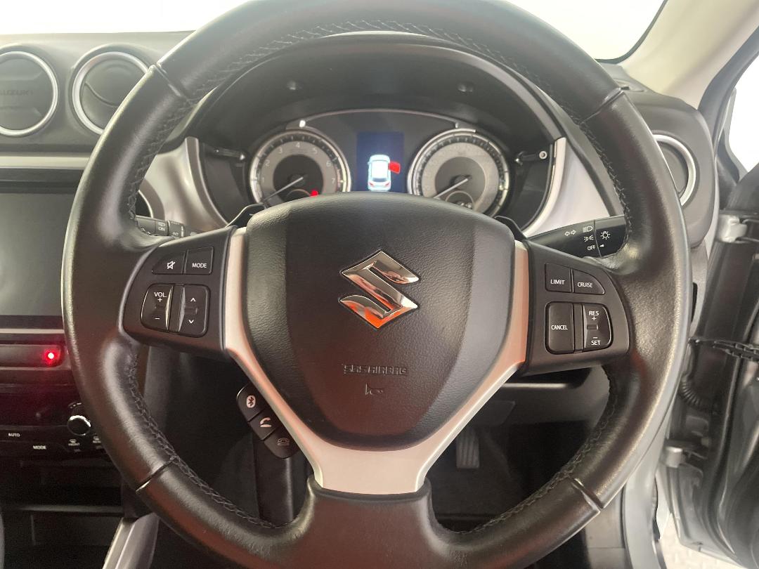 Photo '27' of Suzuki Vitara