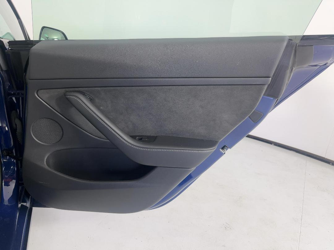 Photo '19' of Tesla Model 3