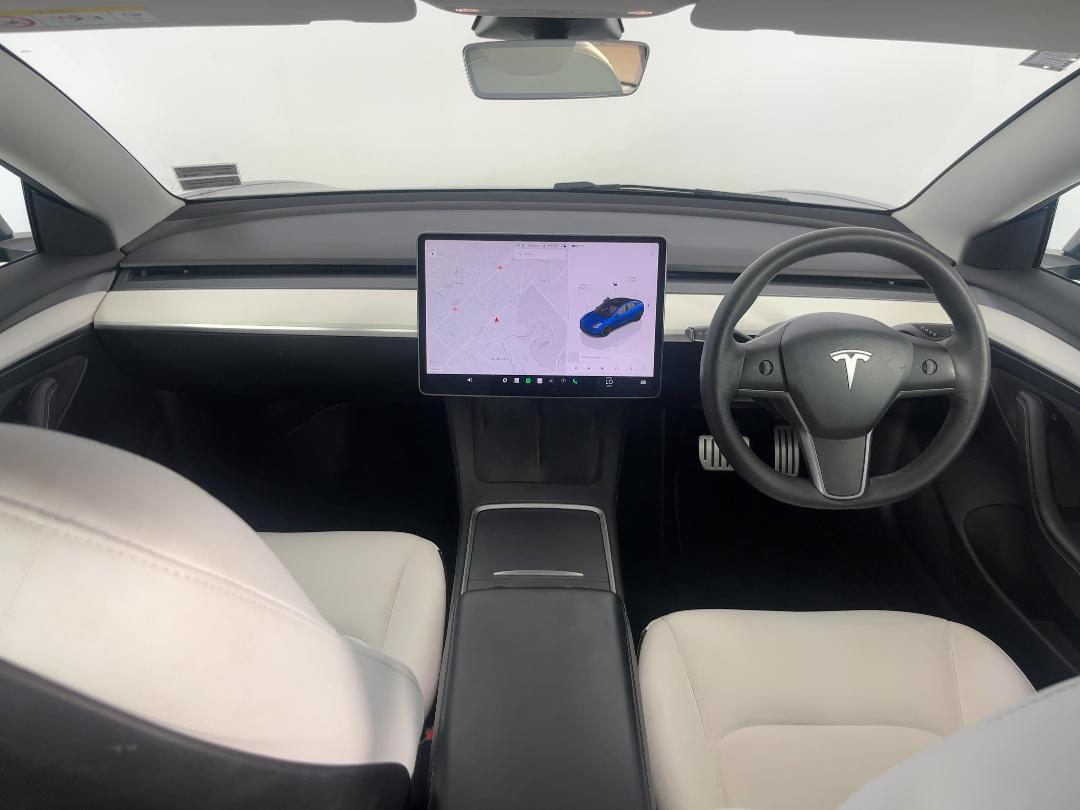 Photo '17' of Tesla Model 3