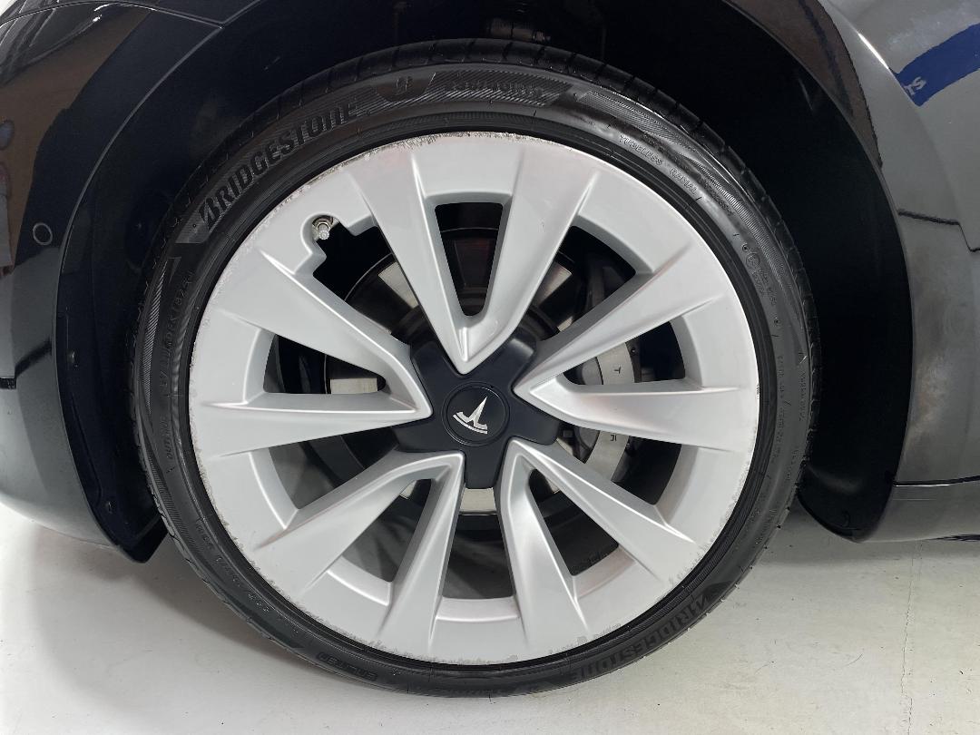 Photo '10' of Tesla Model 3