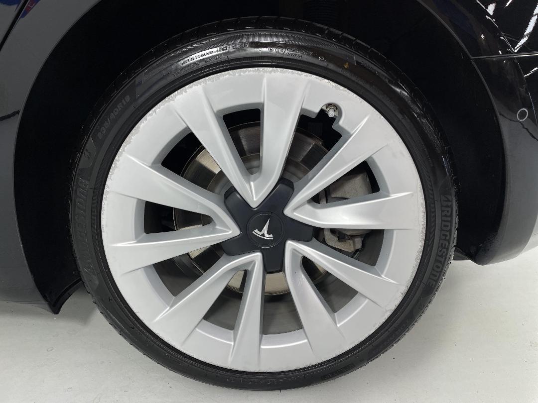 Photo '11' of Tesla Model 3