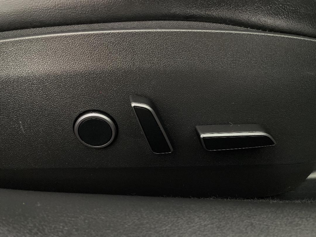 Photo '23' of Tesla Model 3