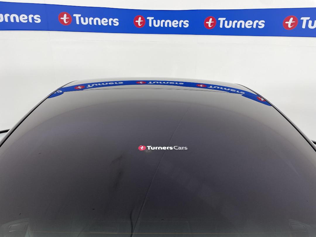 Photo '28' of Tesla Model 3