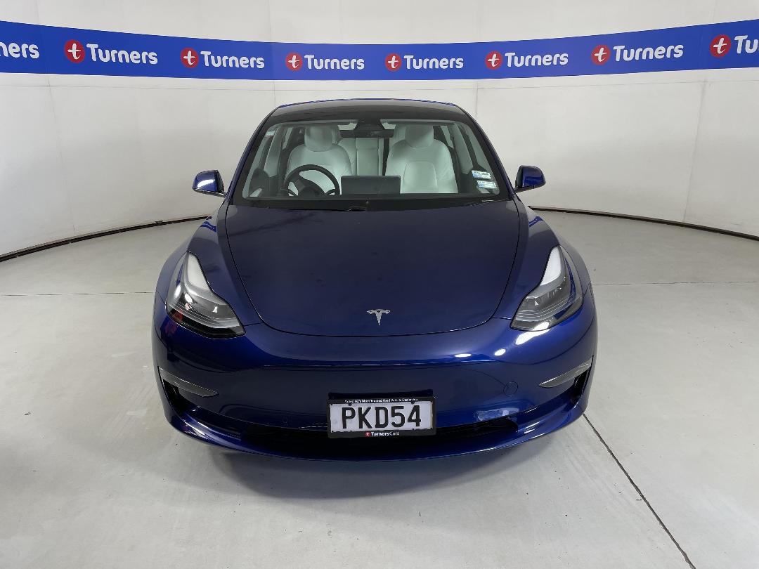 Photo '2' of Tesla Model 3