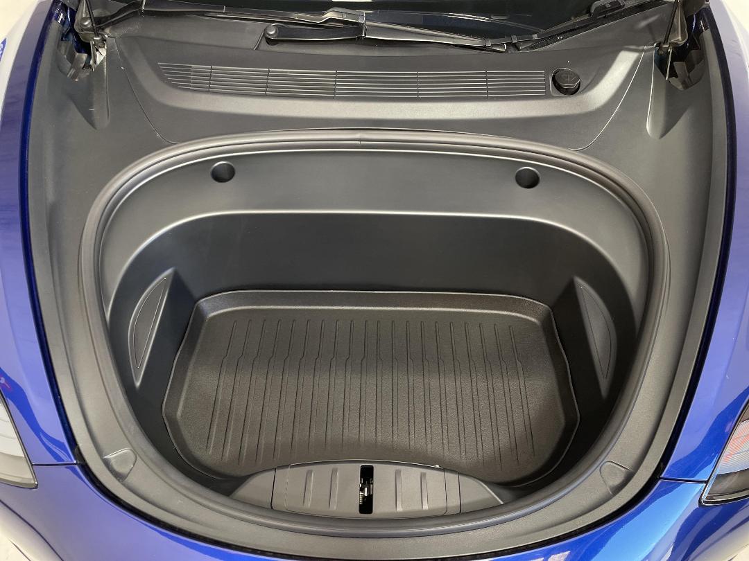 Photo '13' of Tesla Model 3