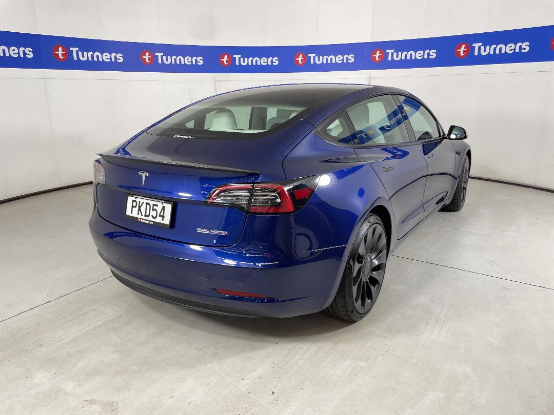 Photo '7' of Tesla Model 3