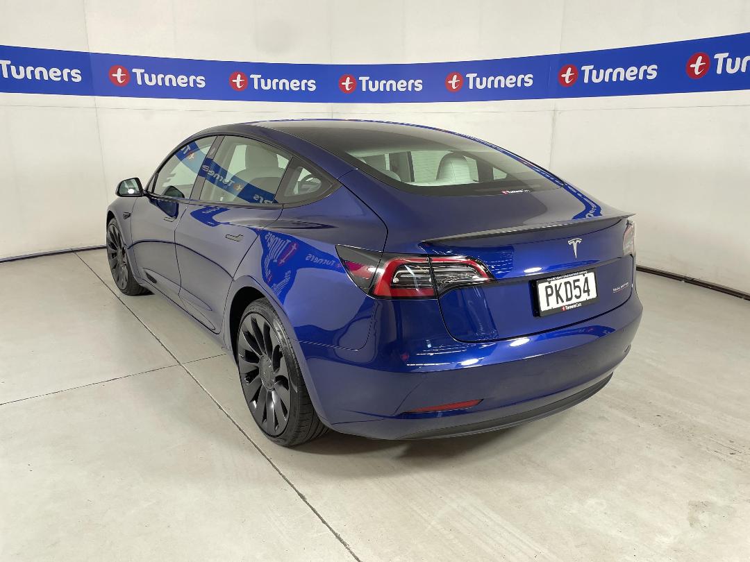 Photo '5' of Tesla Model 3