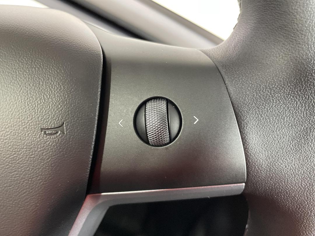 Photo '24' of Tesla Model 3