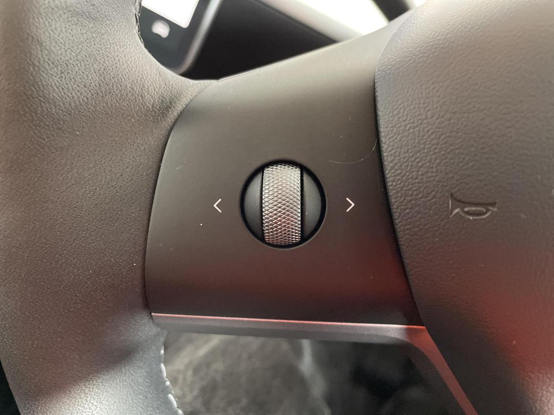 Photo '25' of Tesla Model 3