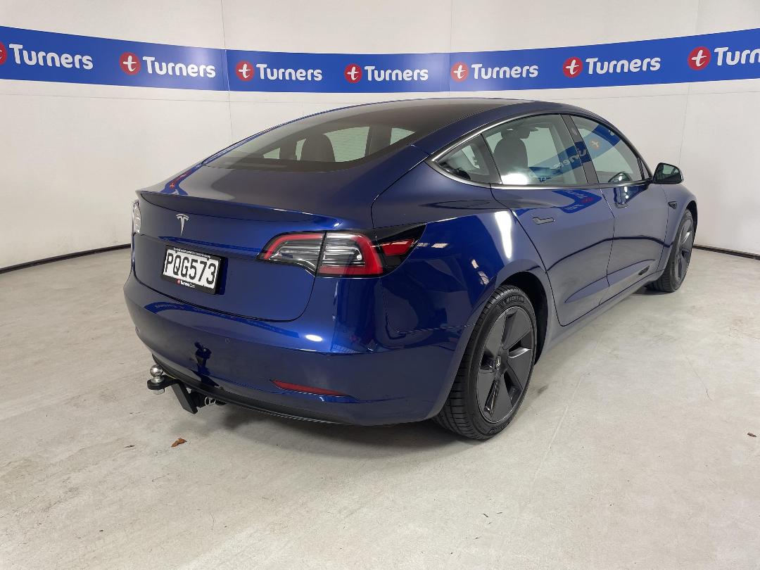 Photo '7' of Tesla Model 3