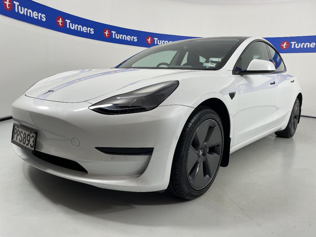 Photo '4' of Tesla Model 3
