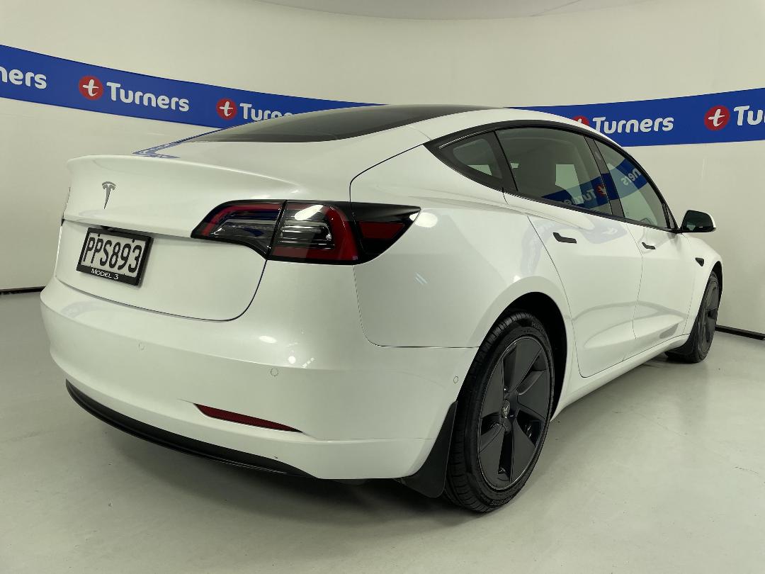 Photo '7' of Tesla Model 3