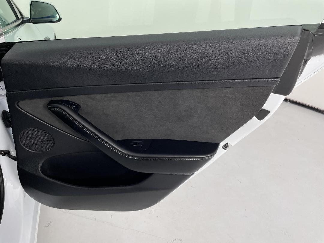 Photo '19' of Tesla Model 3