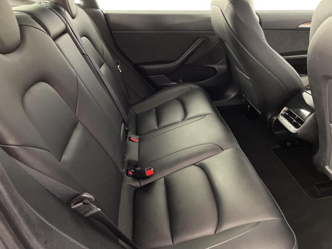 Photo '20' of Tesla Model 3