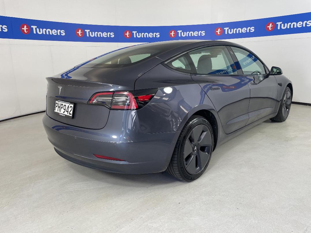 Photo '7' of Tesla Model 3