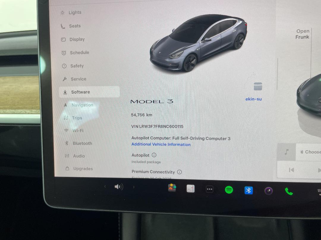 Photo '21' of Tesla Model 3