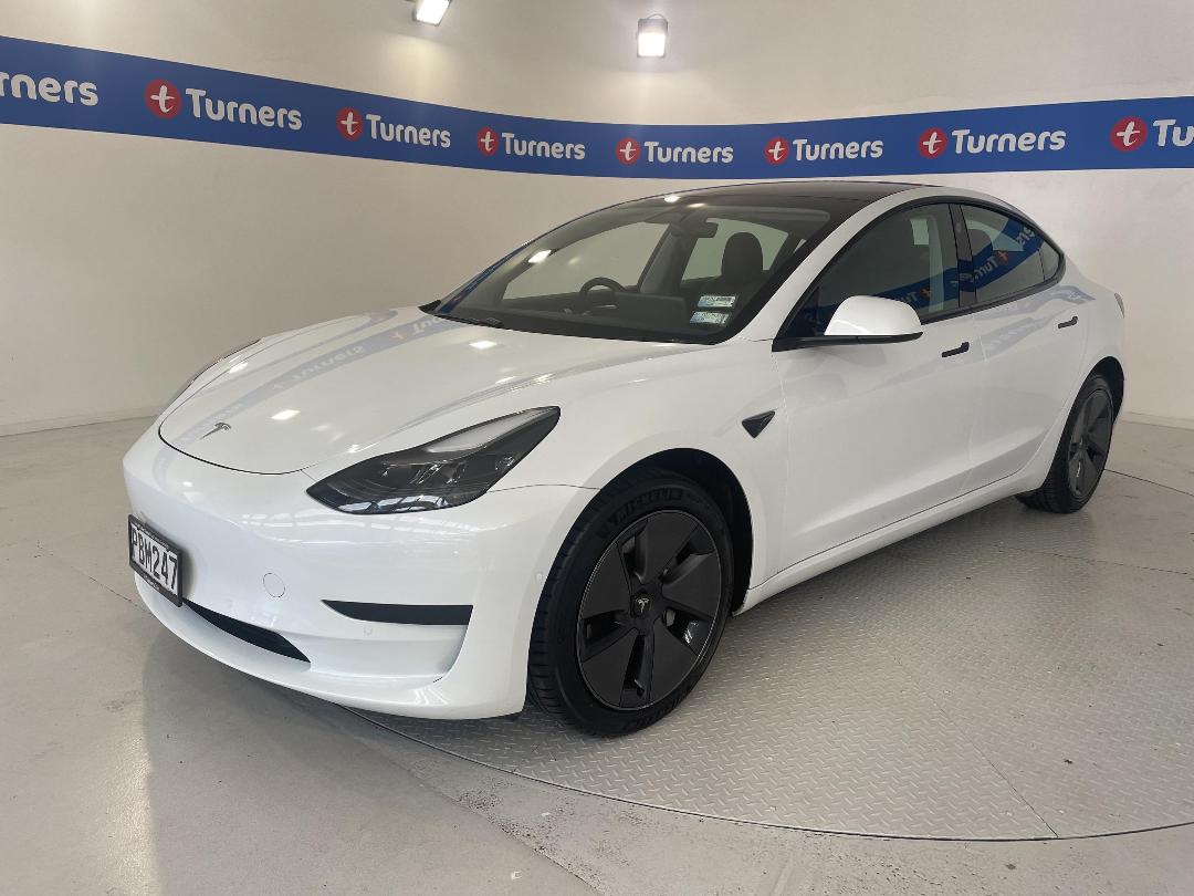 Photo '4' of Tesla Model 3