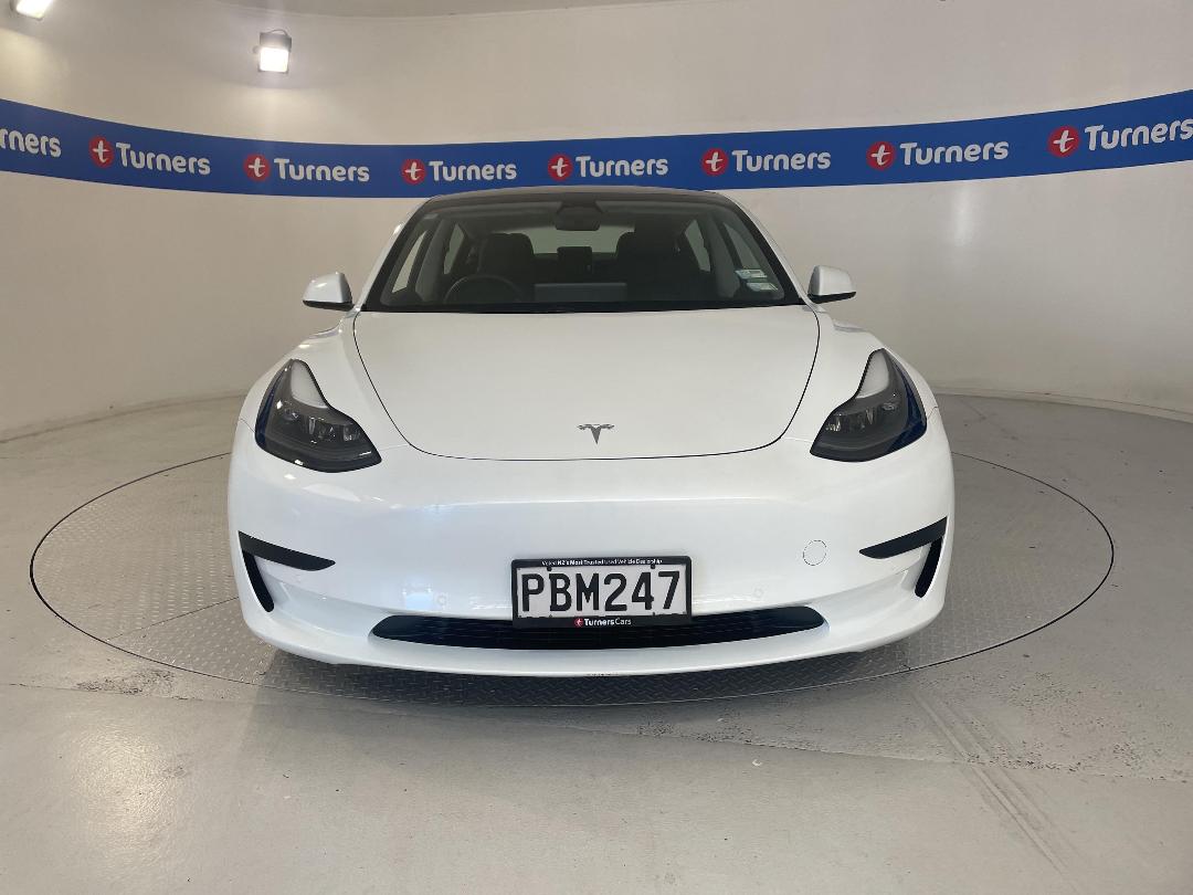 Photo '2' of Tesla Model 3