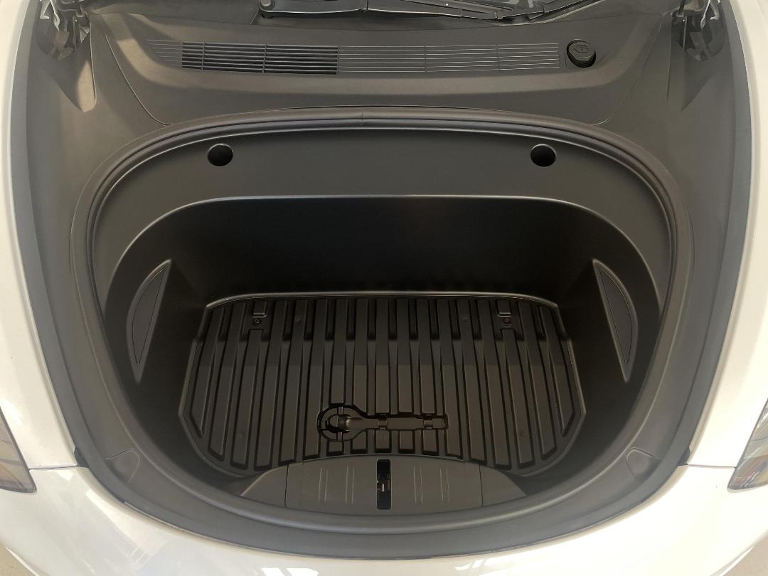 Photo '13' of Tesla Model 3