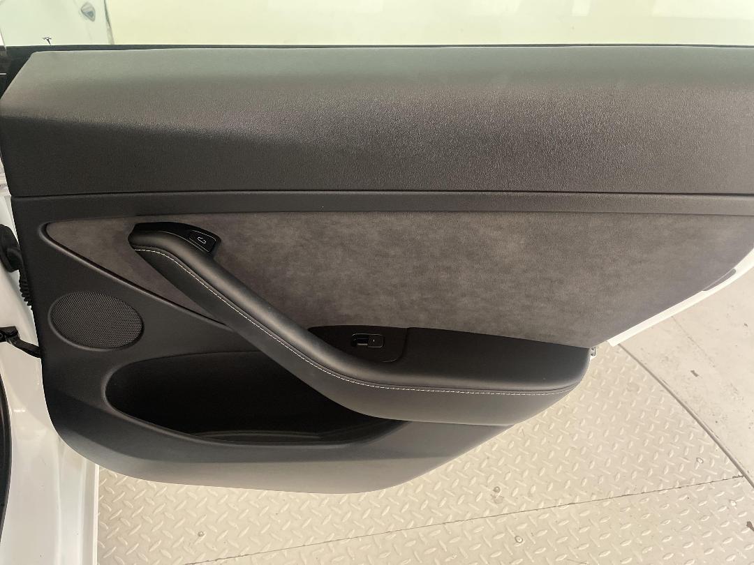 Photo '19' of Tesla Model 3