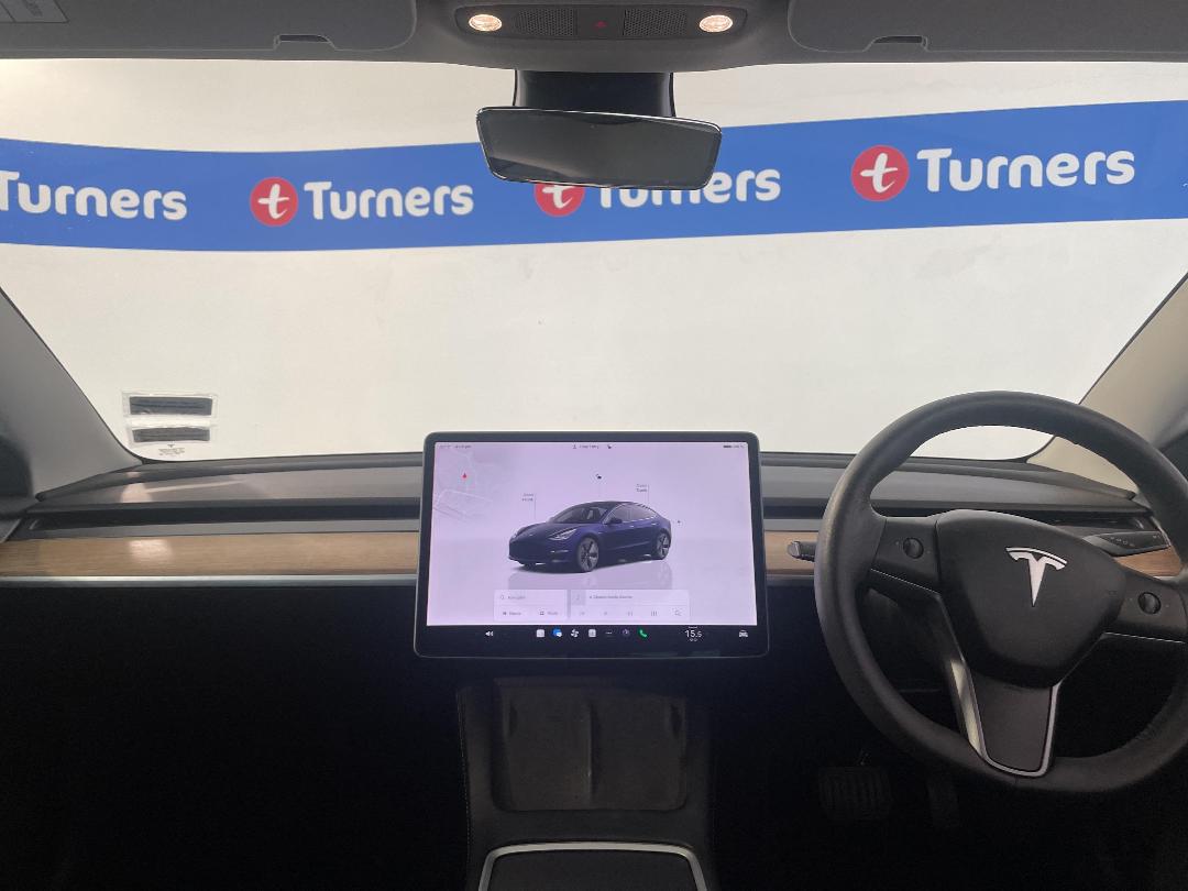 Photo '17' of Tesla Model 3