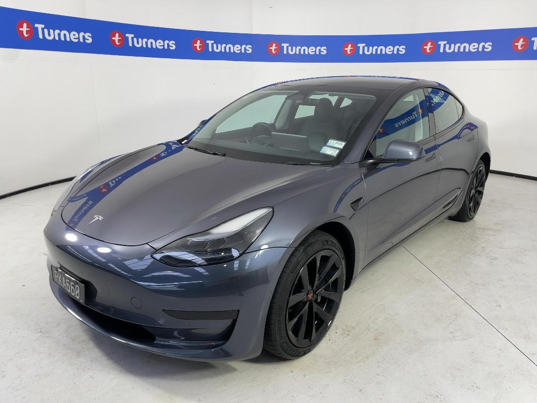 Photo '4' of Tesla Model 3