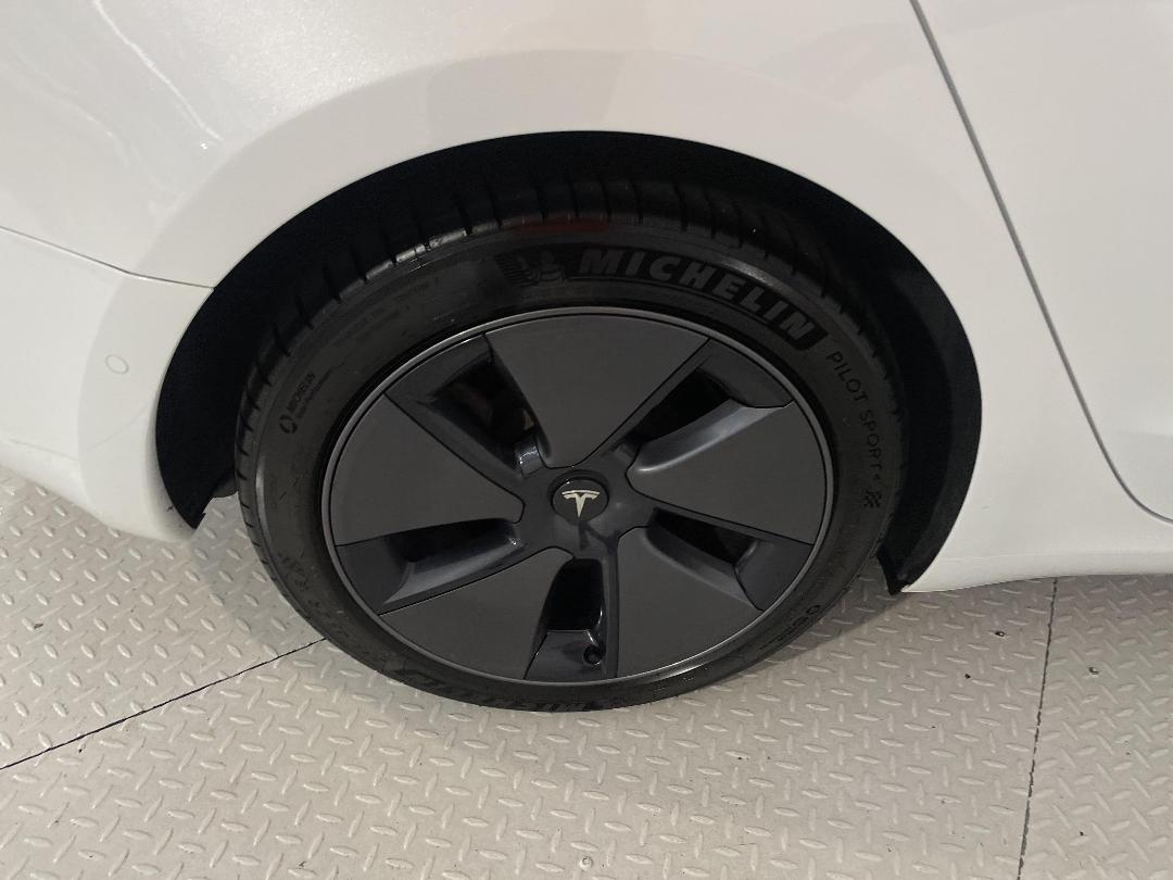 Photo '12' of Tesla Model 3 Photo '12' of Tesla Model 3