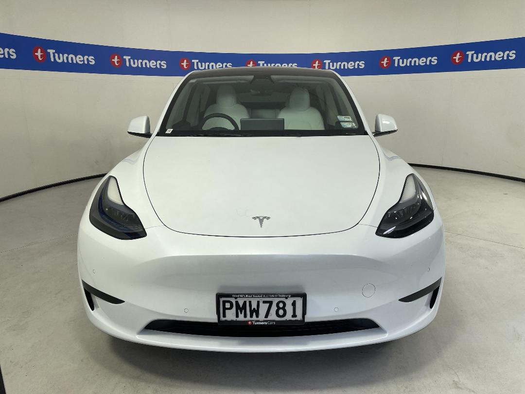 Photo '2' of Tesla Model Y