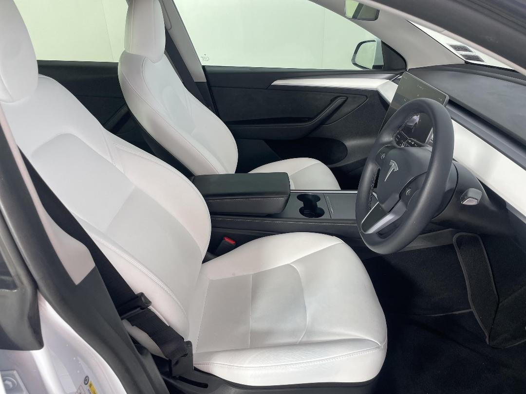 Photo '16' of Tesla Model Y