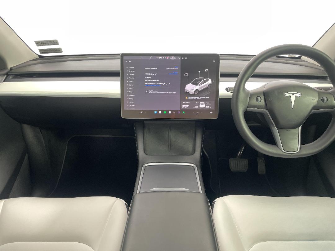 Photo '17' of Tesla Model Y