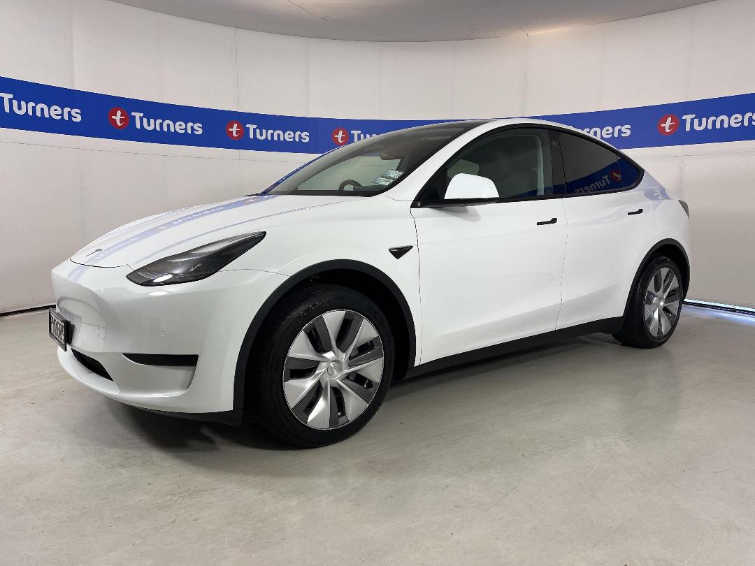 Photo '4' of Tesla Model Y