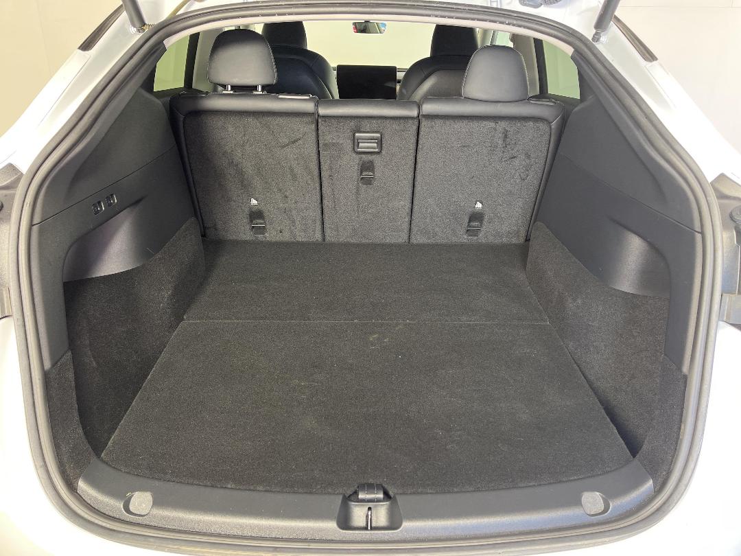 Photo '14' of Tesla Model Y