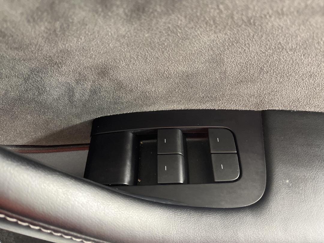 Photo '24' of Tesla Model Y