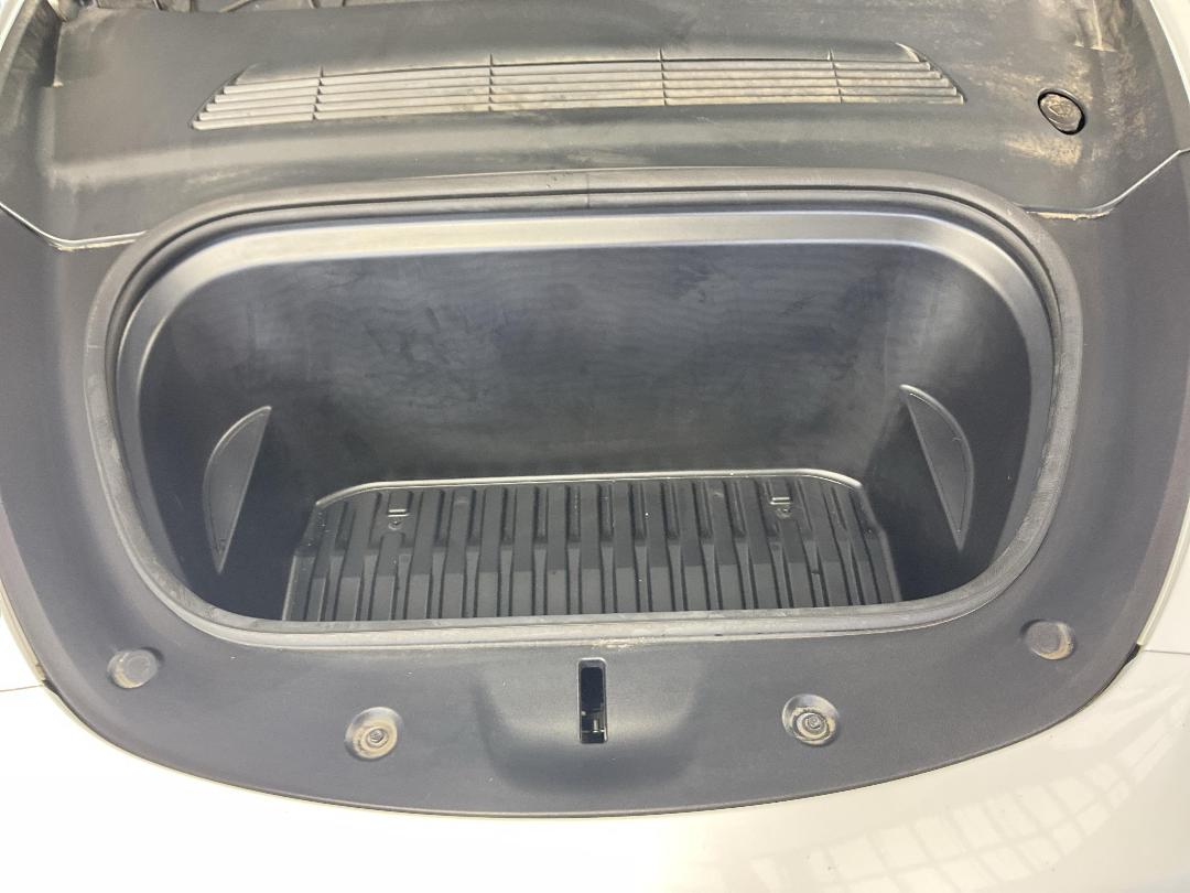 Photo '13' of Tesla Model Y