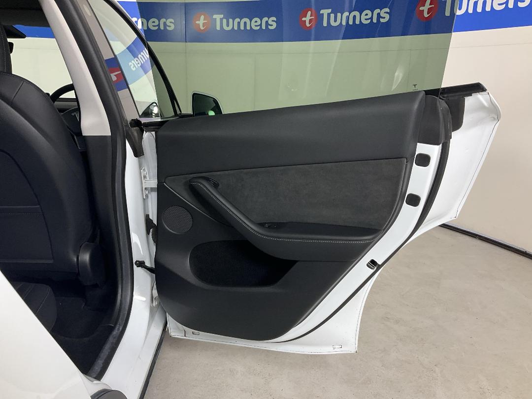 Photo '19' of Tesla Model Y