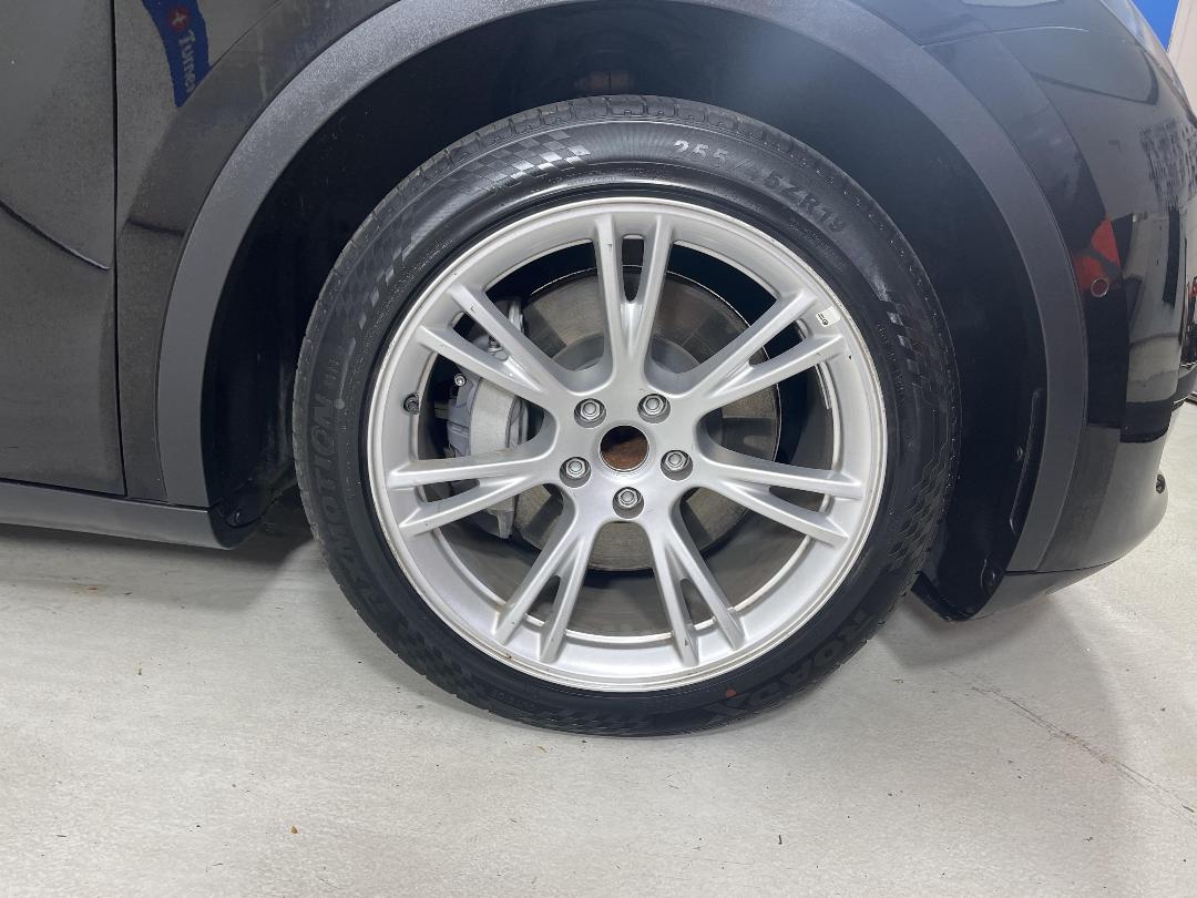 Photo '9' of Tesla Model Y