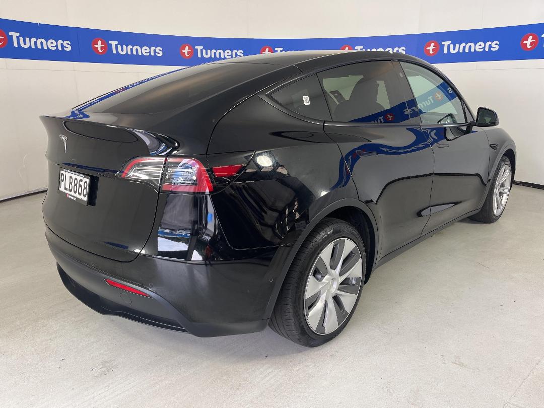 Photo '7' of Tesla Model Y