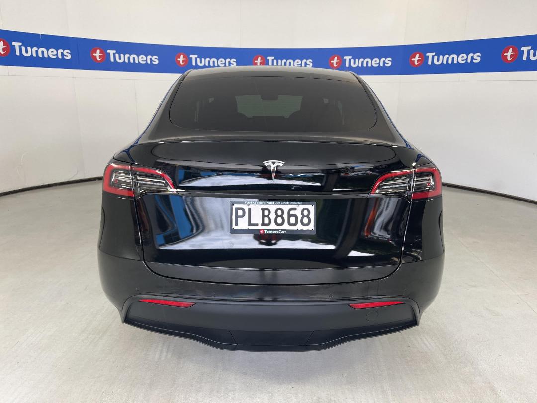 Photo '6' of Tesla Model Y