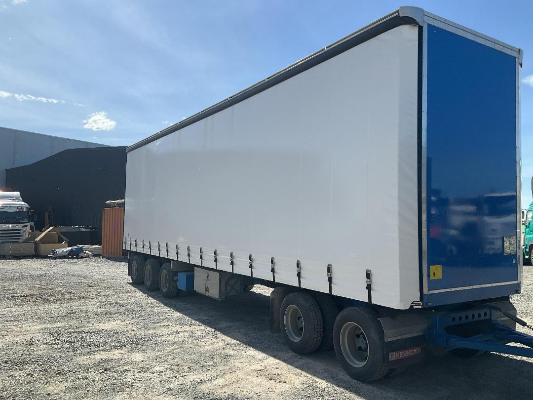 Photo '6' of TMC 5H 4227 Curtainsider Trailer Photo '6' of TMC 5H 4227 Curtainsider Trailer