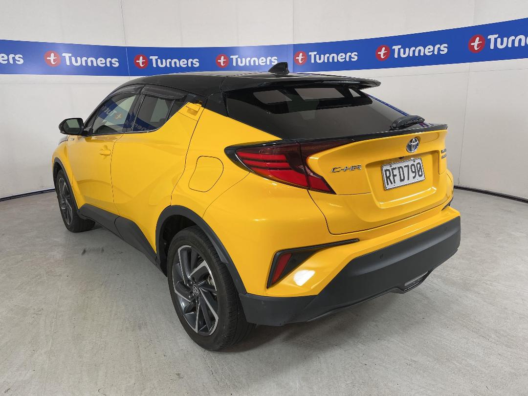 Photo '5' of Toyota C-HR