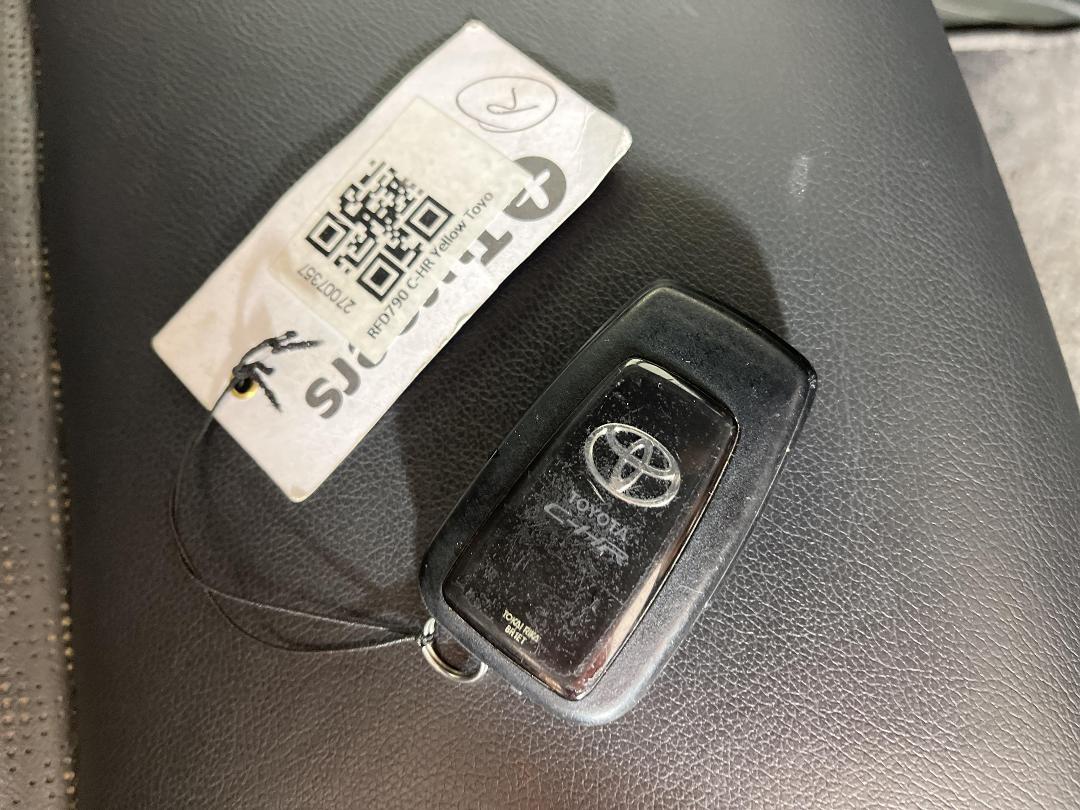 Photo '22' of Toyota C-HR